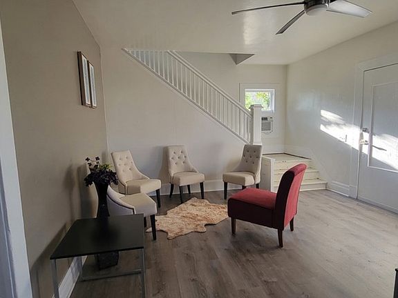 5th image of 503 W Colton Ave #1