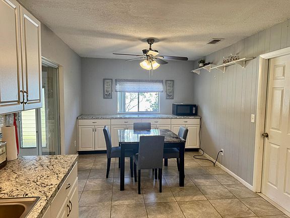 5th image of 148 NE Solida Drive