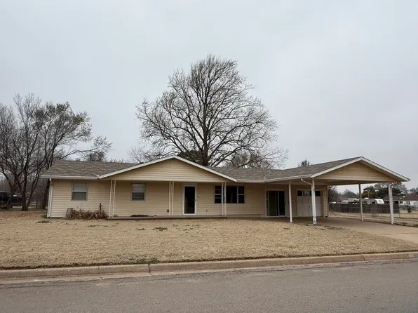 901 Logan St, Alva, OK 73717