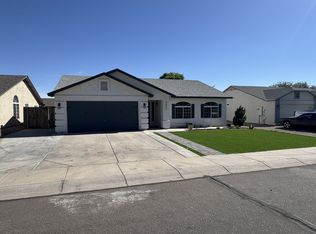 4427 E Meadow Lark Way, San Tan Valley, AZ 85140