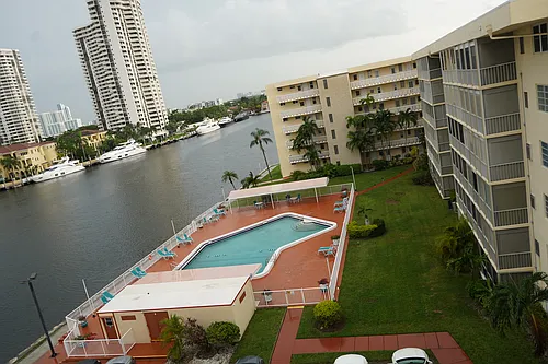 2999 Point East Dr Photo 1