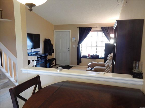 Half Wall in Kitchen provides open feeling