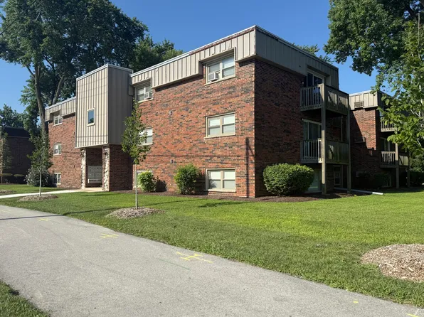 5720 East Ave, Countryside, IL