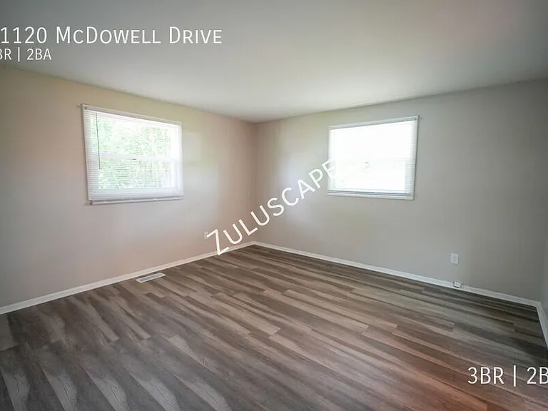 11120 McDowell Dr — Photo 11