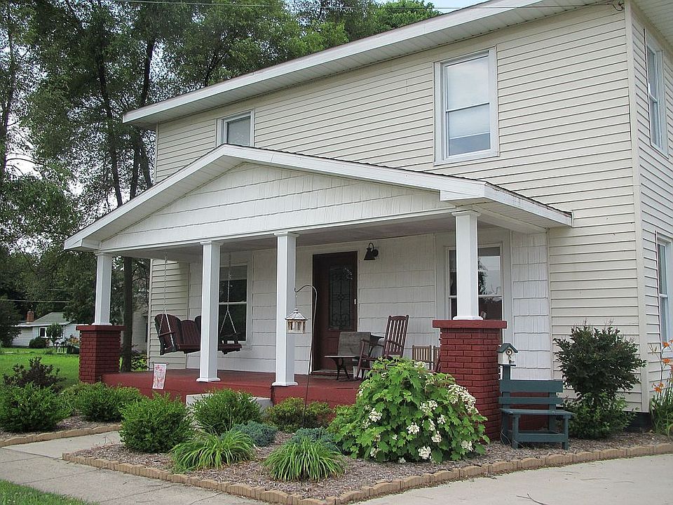 202 W Peck Ave