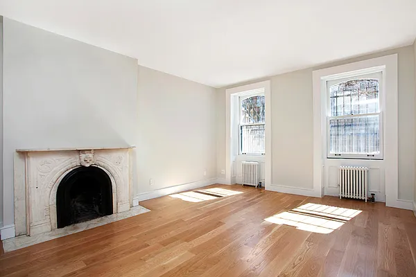 Rented by Dwell Residential Inc | media 53