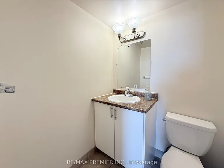 15 Kensington Rd #1011 — Photo 15