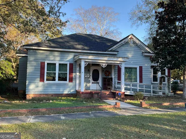 114 S Dooley St, Hawkinsville, GA 31036