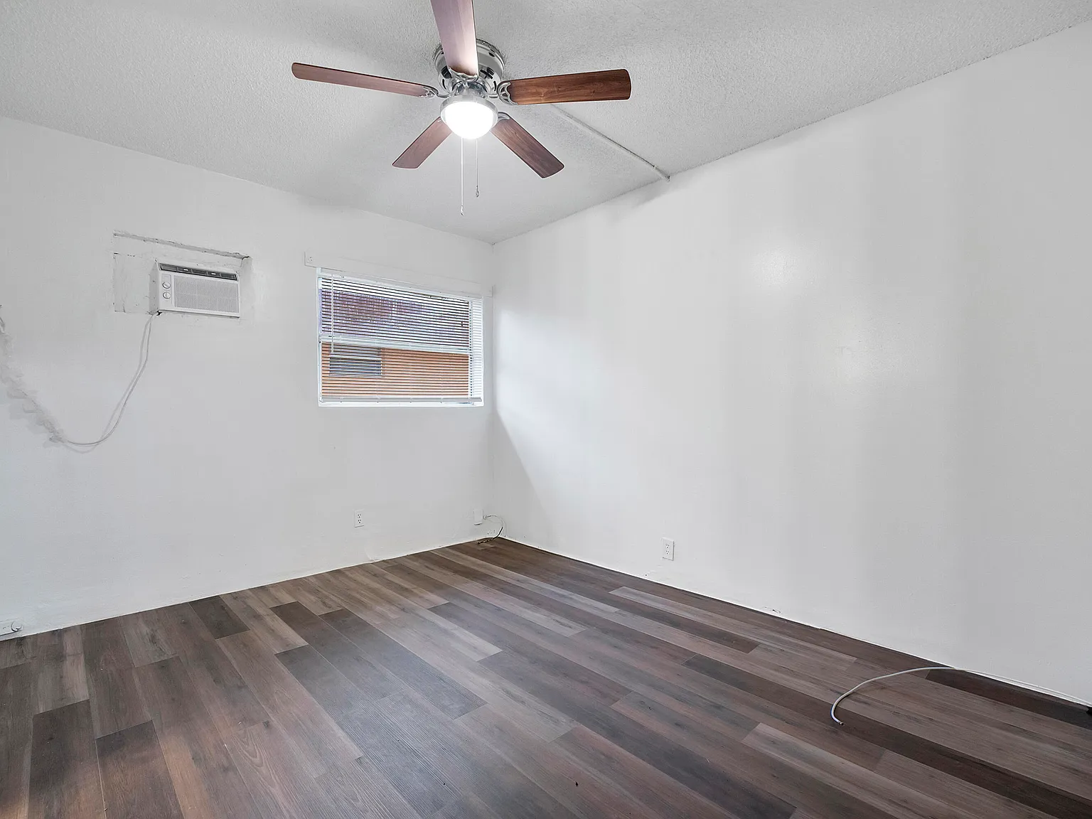 2 bed, 1.0 bath, 850 sqft, $1,750 — Photo 4