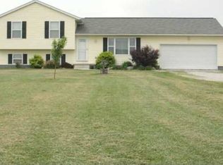 11076 Kramer Rd, Bowling Green, OH 43402