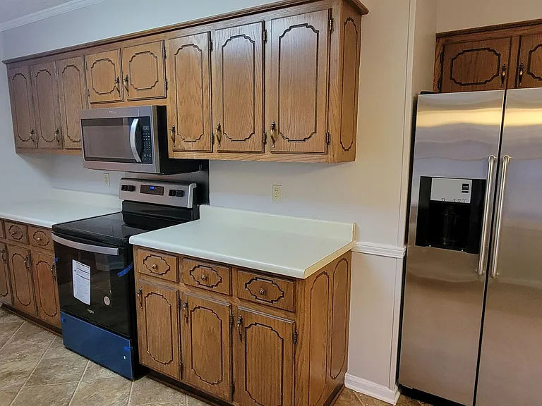 253 Chickering Rd — Photo 9