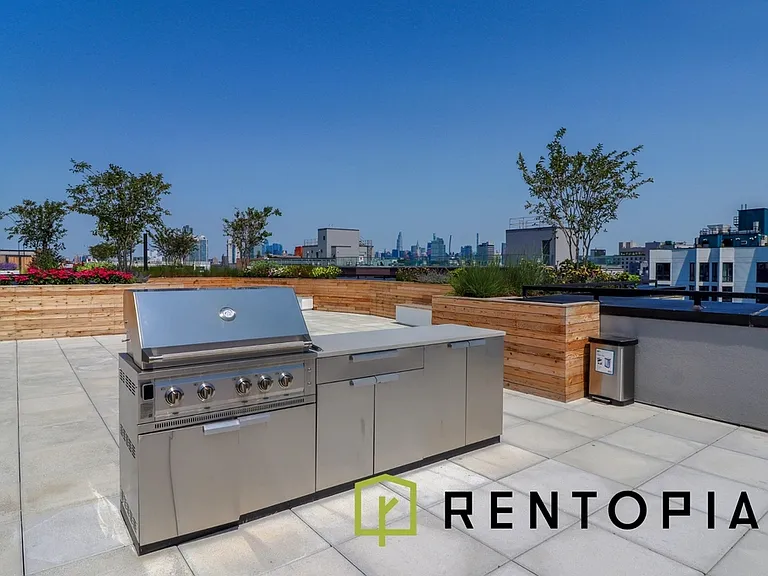 130 Hope St #506B — Photo 18