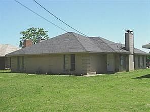 2nd image of 2904 Edd Rd #2908