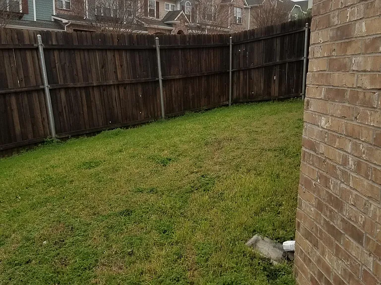 4000 Rome Ct — Photo 28