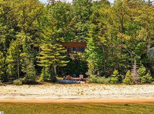 30520 E Side Dr, Beaver Island, MI 49782