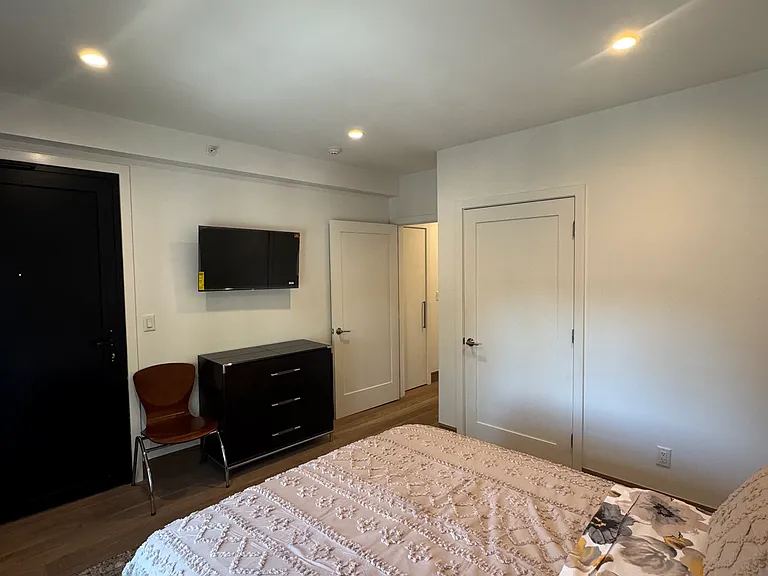 930 Cove Rd #2 — Photo 8