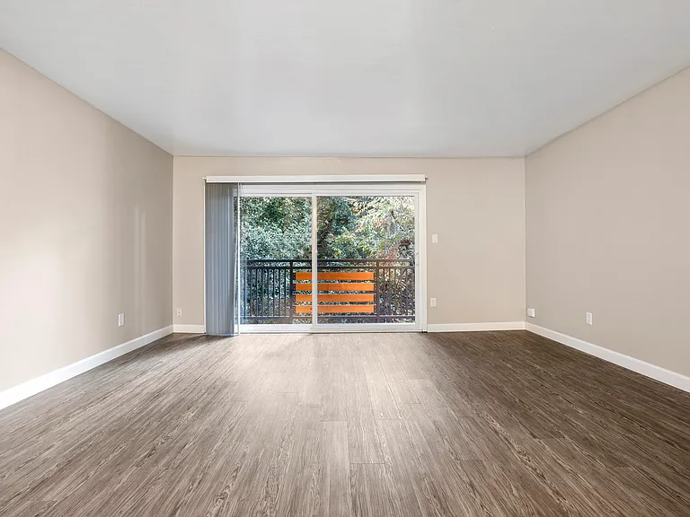 1435 Creekside Dr — Photo 18