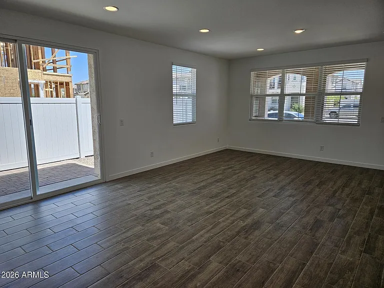 8310 E Prairie Ave — Photo 8