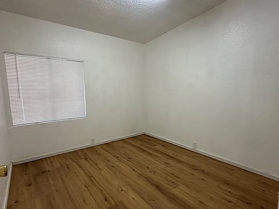 5th image of 354 E El Paso Ave Unit 104