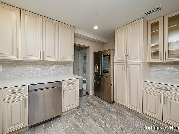 5th image of 6512 N Kimball Ave