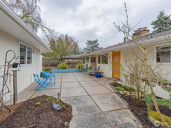 2nd image of 3744 NE 165th Street