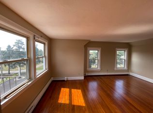 686 Prospect St FLOOR 3, Pawtucket, RI 02860