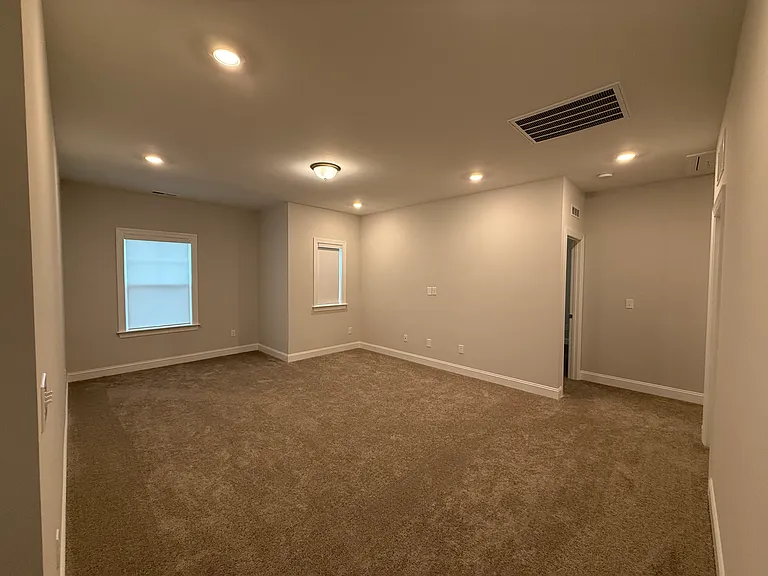 Emerald Bay Cir — Photo 11