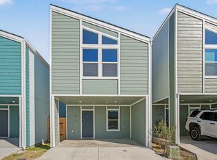 310 W Evergreen St #120, San Antonio, TX 78212