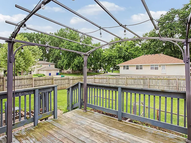 4105 Harris St — Photo 32