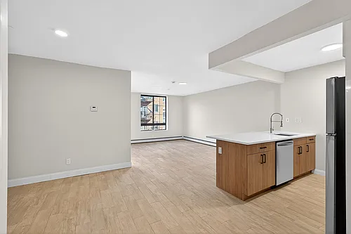 376 Baltic St #2B Photo 1