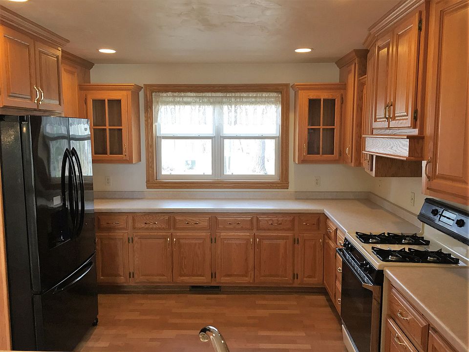1st image of 380 River Pine Dr