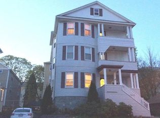 67 5th Ave, Worcester, MA 01607