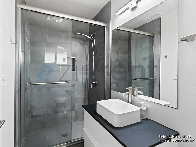 1796 Wyrick Ave — Photo 17