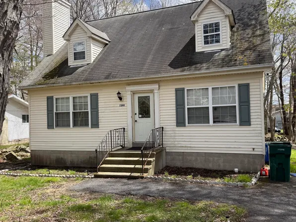 6241 Park Pl, Tobyhanna, PA 18466