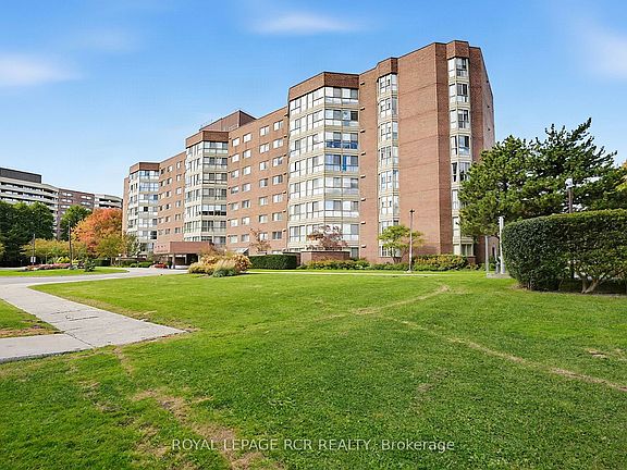 2nd image of 5 Weldrick Rd W #507