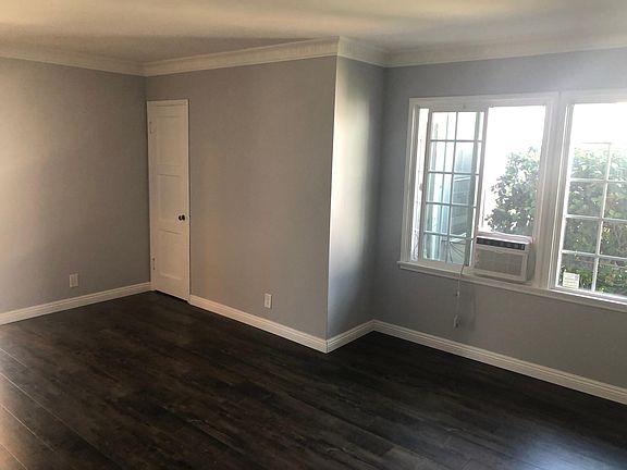 5th image of 12312 Magnolia Blvd #12312