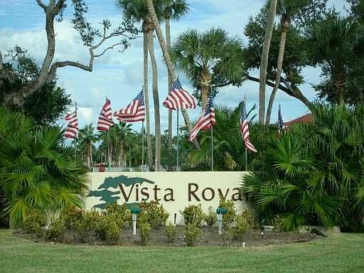 Vista Royale Entrance