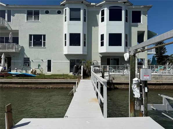 110 50th Ave E Unit 1, St Pete Beach, FL 33706