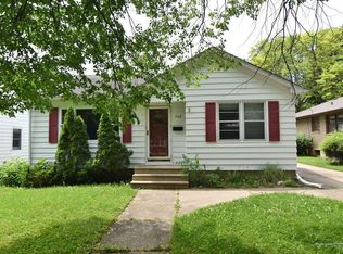 748 Edison St, Geneva, IL 60134