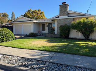 818 4th St E, Sonoma, CA 95476
