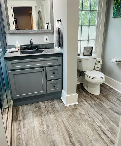 2nd Floor Bath