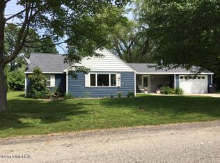 917 Peach St, Whitehall, MI 49461
