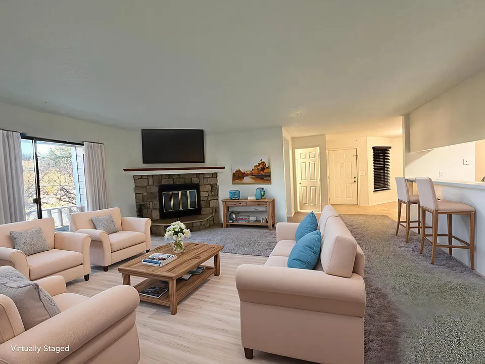 12043 W Cross Dr #107