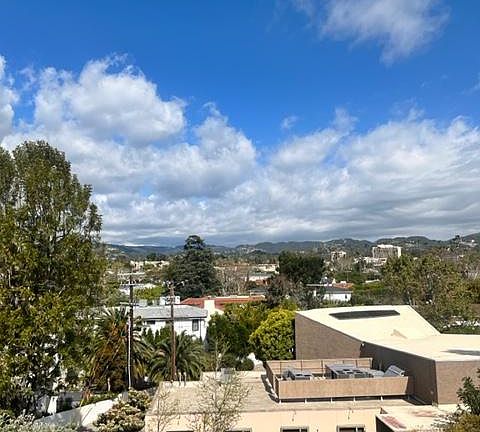 3rd image of 1157 S Bundy Dr Penthouse 4