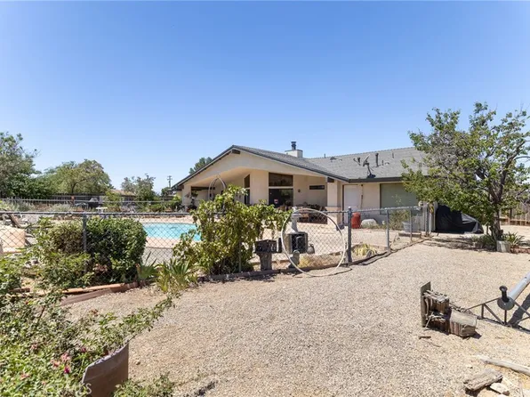 16058 Venango Rd, Apple Valley, CA 92307