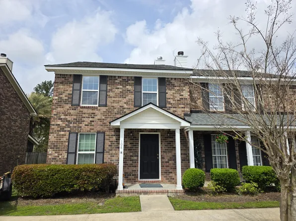 108 Sandlewood Dr, Summerville, SC 29483