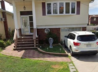 4 N Henry St, Valley Stream, NY 11580