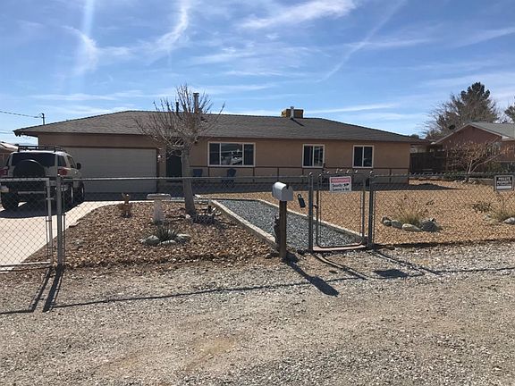 3rd image of 15989 Jasmine St
