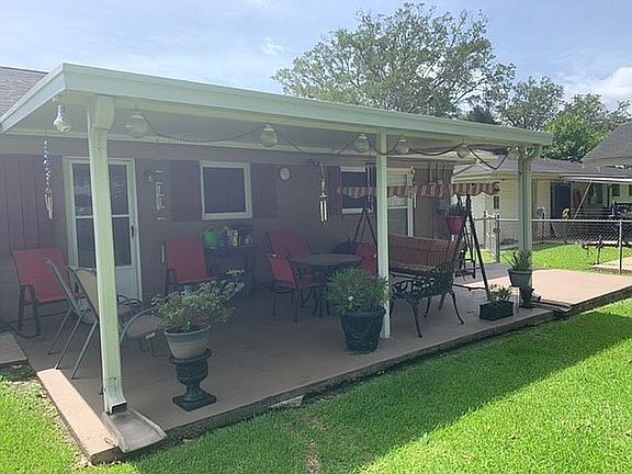 4th image of 126 Rubaiyat Dr