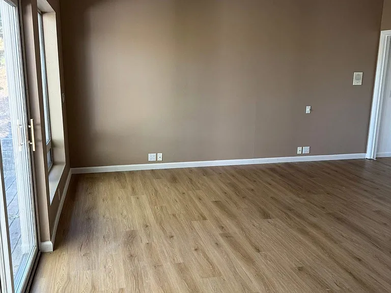2718 Azalea Ave — Photo 9